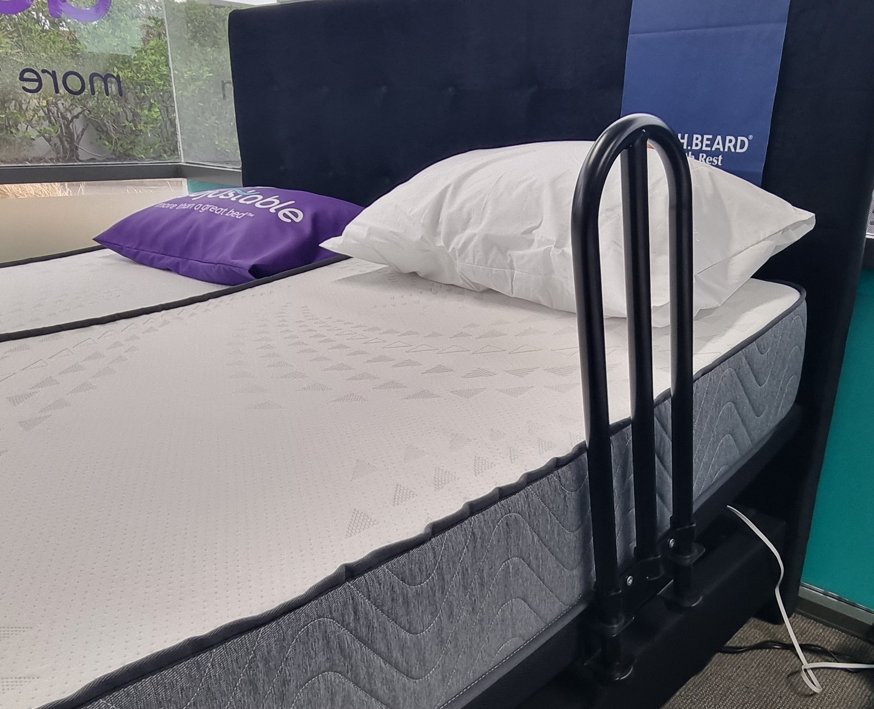 UPLIFT Bed